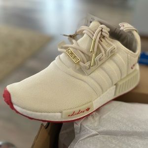ADIDAS NMD _R1 W WOMENS SIZE 7